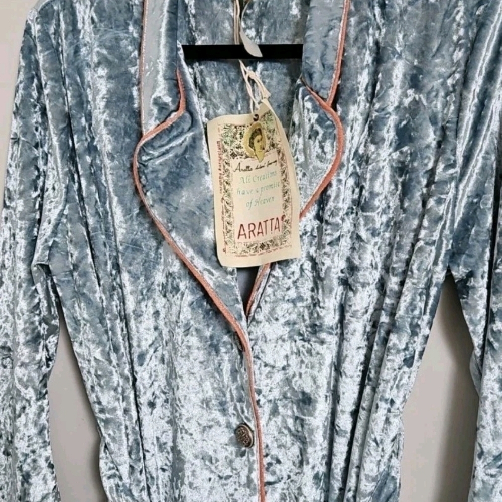 Aratta Silent Journey Crushed Velvet Smoking Jacket Blue Embroidered Belted S - Picture 5 of 12